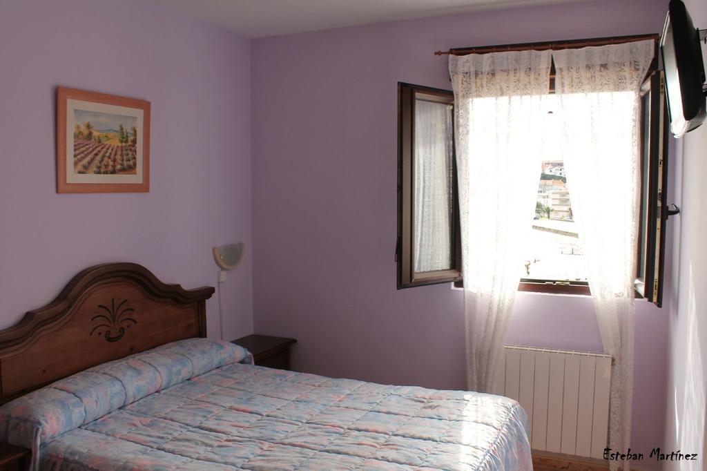 Pension Vega De Pas Comillas Exterior photo